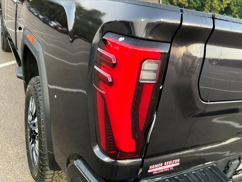 Used 2024 GMC Sierra 2500 Denali w/ Denali Reserve Package image 27