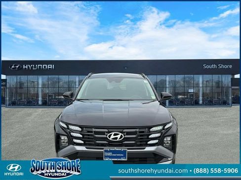 Certified 2025 Hyundai Tucson SEL AWD/4WD image 2