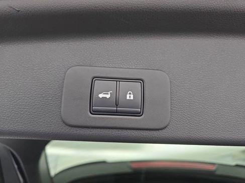 Used 2025 Nissan Murano SV image 46