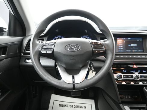 Used 2020 Hyundai Elantra SEL w/ Winter Weather Package image 31