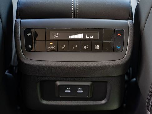 New 2026 Nissan Pathfinder SL AWD/4WD image 9