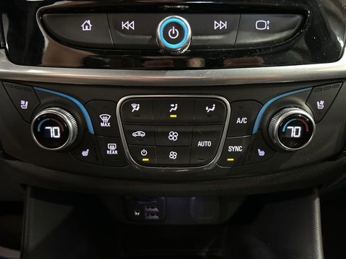 Used 2022 Chevrolet Traverse High Country AWD/4WD image 42