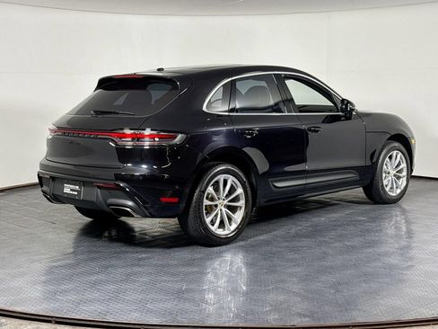 Certified 2024 Porsche Macan AWD/4WD image 7