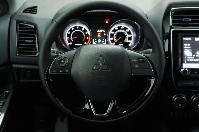 New 2027 Mitsubishi Outlander Sport SE FWD image 20