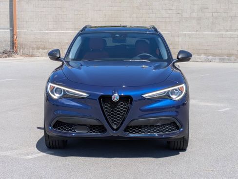 Used 2020 Alfa Romeo Stelvio Sprint w/ Nero Edizione image 2