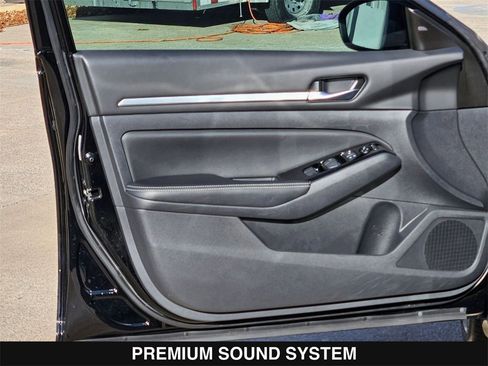 Used 2024 Nissan Altima 2.5 SL image 14