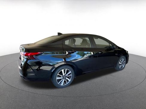 Used 2025 Nissan Versa SV image 15