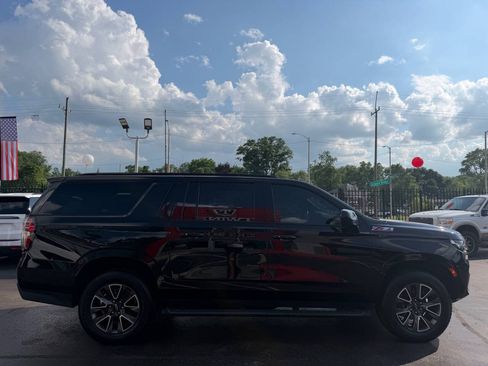 Used 2021 Chevrolet Suburban Z71 AWD/4WD image 4