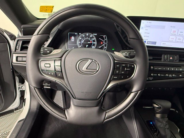 Used 2025 Lexus ES 350 Ultra Luxury w/ Accessory Package (Z2) FWD image 22
