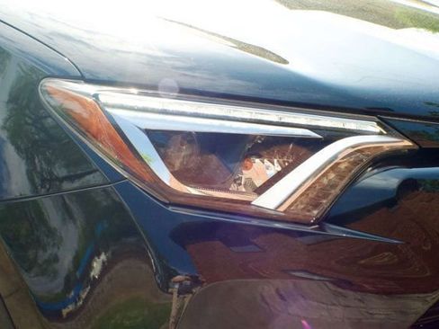 Used 2017 Toyota RAV4 SE w/ Power Extra Value Package image 9