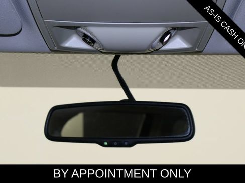 Used 2014 Chrysler Town & Country Touring FWD image 18