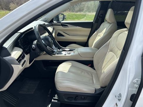 Used 2023 INFINITI QX60 Luxe w/ Performance Audio Package AWD/4WD image 24