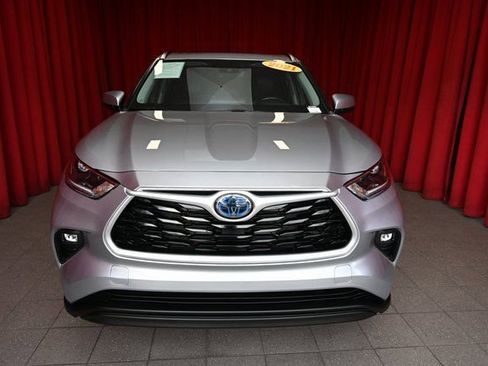 Used 2021 Toyota Highlander XLE image 15