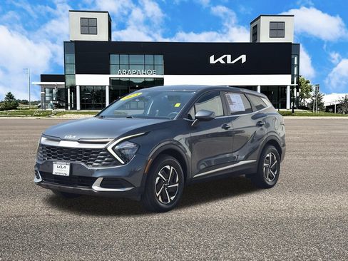 Used 2023 Kia Sportage LX AWD/4WD image 4