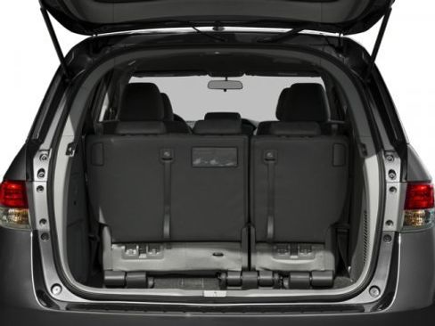 Used 2016 Honda Odyssey SE image 11