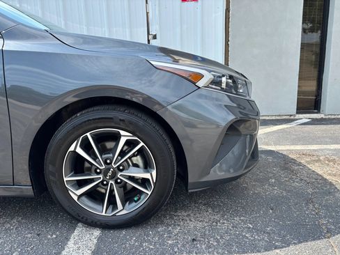 Used 2024 Kia Forte LXS FWD image 7