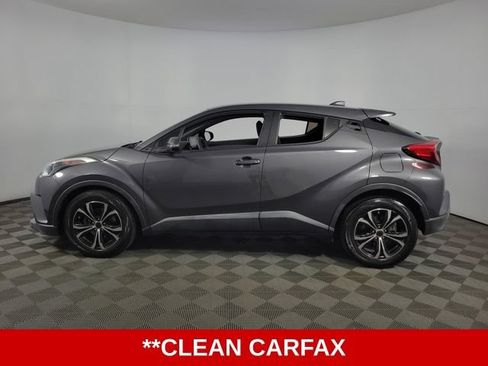 Used 2019 Toyota C-HR LE FWD image 5