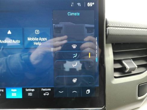 Used 2024 Ford Expedition XLT AWD/4WD image 47