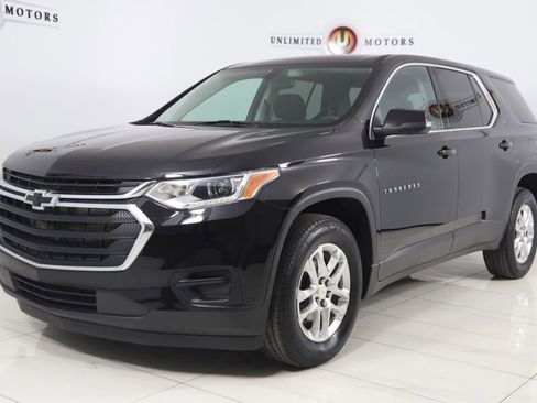 Used 2021 Chevrolet Traverse LS image 5