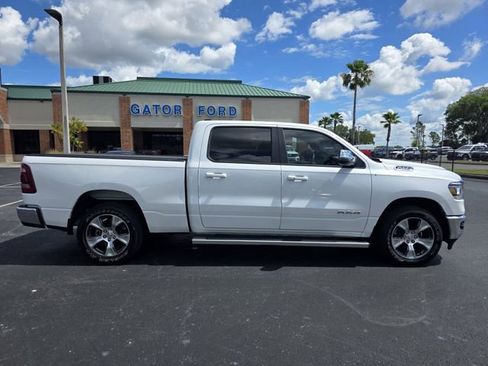 Used 2023 RAM 1500 Laramie AWD/4WD image 4