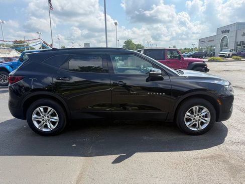 Used 2022 Chevrolet Blazer LT AWD/4WD image 2