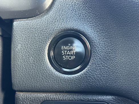 Used 2025 Toyota Tundra Limited image 22