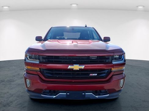 Used 2018 Chevrolet Silverado 1500 LT w/ All Star Edition image 19