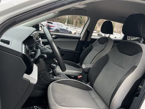 Used 2022 Volkswagen Taos S image 13