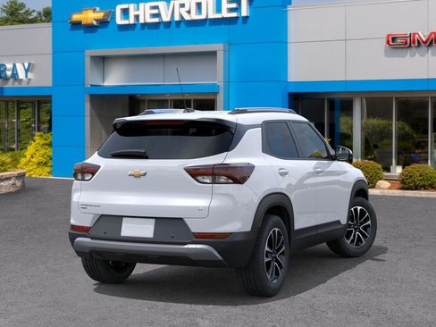 New 2026 Chevrolet TrailBlazer LT w/ LT Cold Weather Package AWD/4WD image 4