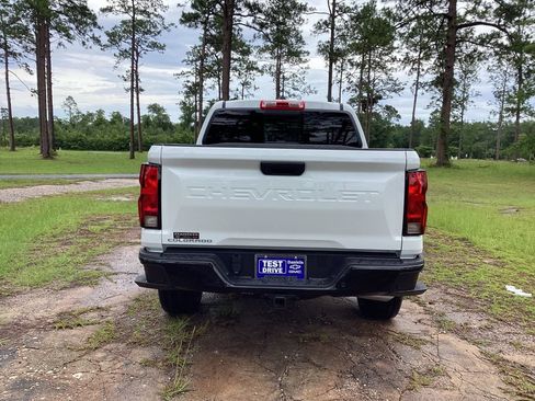 New 2026 Chevrolet Colorado W/T w/ Advanced Trailering Package AWD/4WD image 4