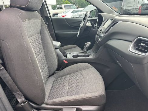 Used 2022 Chevrolet Equinox LT FWD image 14