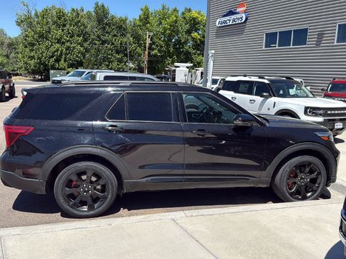 Used 2023 Ford Explorer ST w/ Equipment Group 401A AWD/4WD image 4