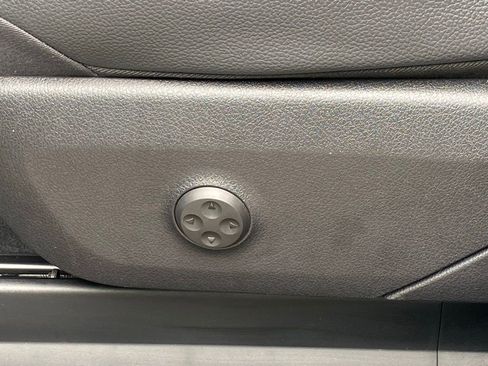 Used 2023 Mercedes-Benz EQE 350+ 4MATIC SUV w/ AMG Line Exterior Package image 48