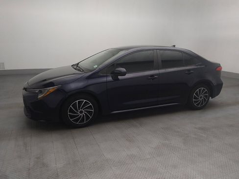 Used 2023 Toyota Corolla LE FWD image 2
