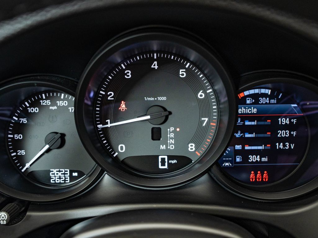 Certified 2026 Porsche Macan AWD/4WD image 28