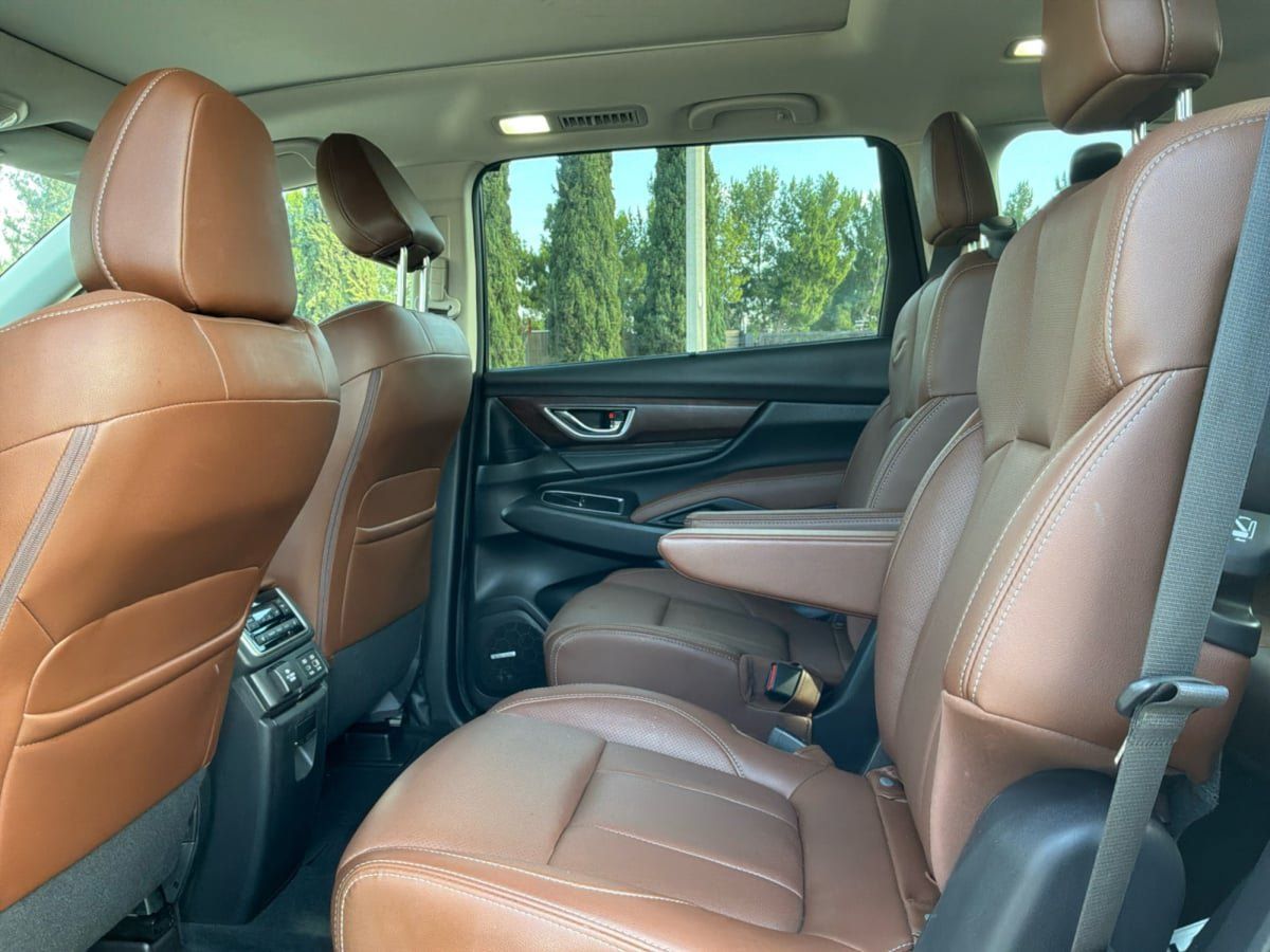 Used 2023 Subaru Ascent Touring AWD/4WD image 19
