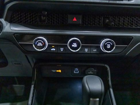 Used 2024 Honda CR-V LX image 20