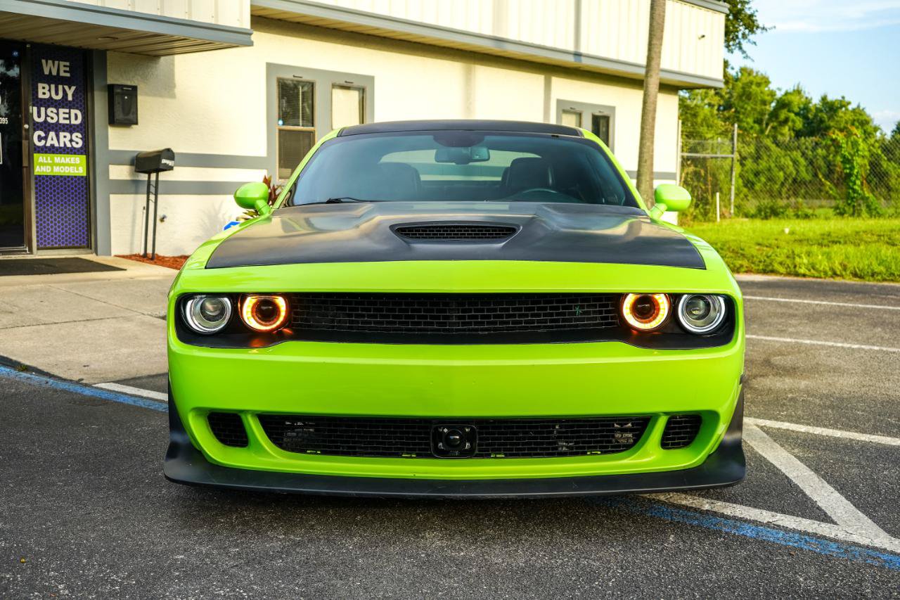 Used 2022 Dodge Challenger R/T Scat Pack RWD image 2