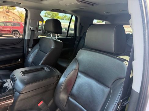Used 2018 Chevrolet Tahoe LT w/ LT Signature Package AWD/4WD image 17