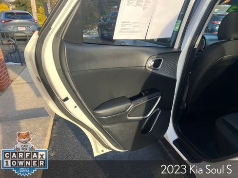 Used 2023 Kia Soul S image 23