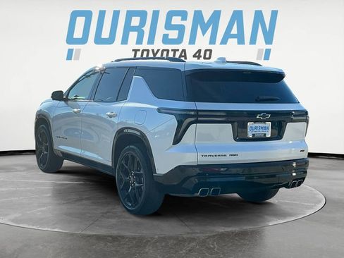 Used 2025 Chevrolet Traverse RS w/ LPO, Floor Liner Package image 4