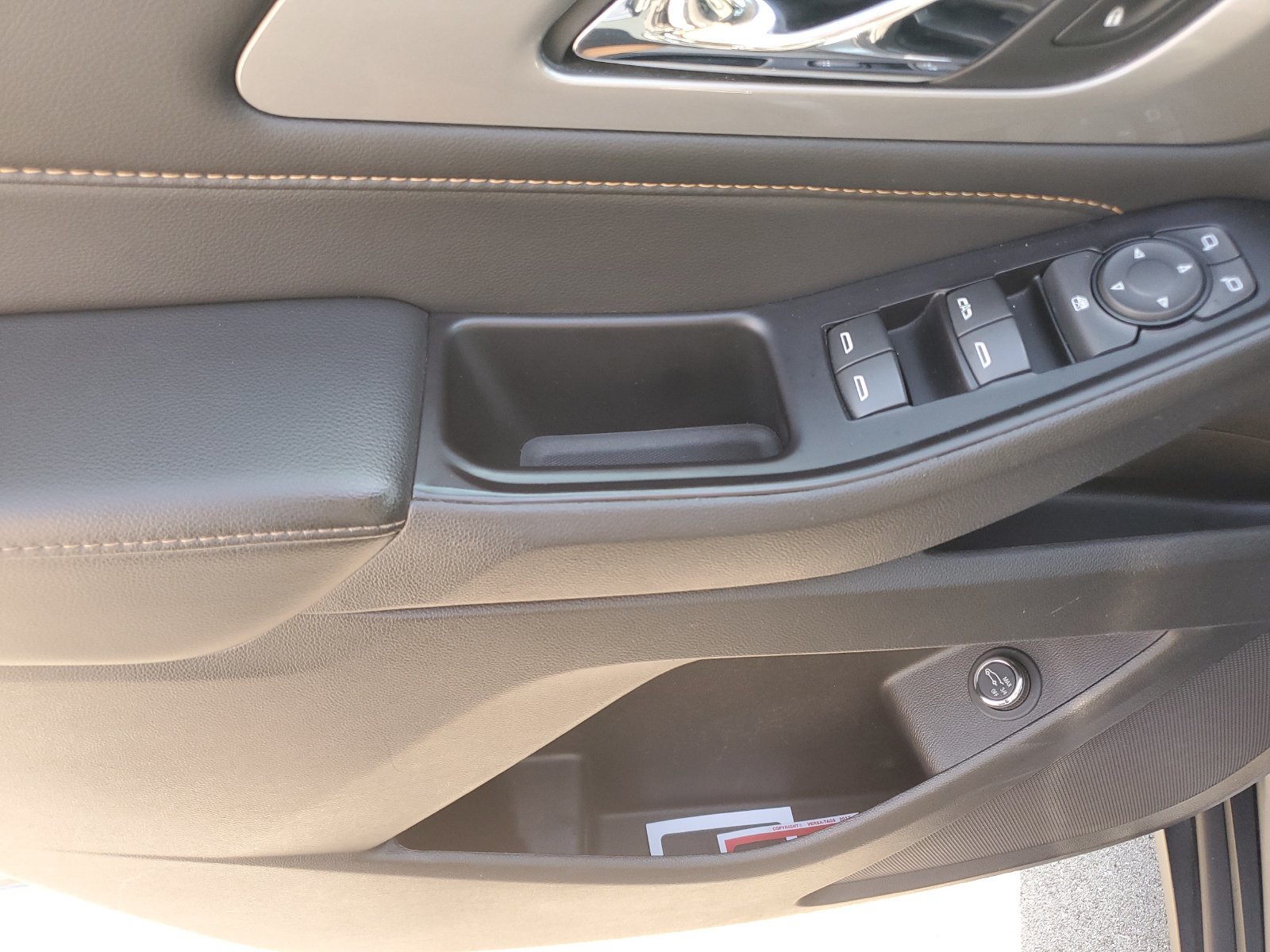Used 2020 Chevrolet Traverse LT w/ Driver Confidence II Package AWD/4WD image 20