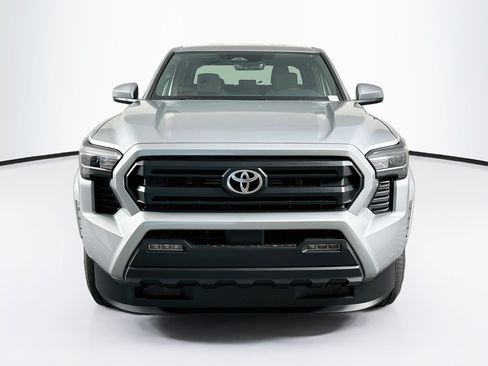 Used 2026 Toyota Tacoma SR5 RWD image 2