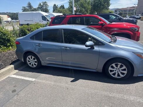 Used 2022 Toyota Corolla LE FWD image 23