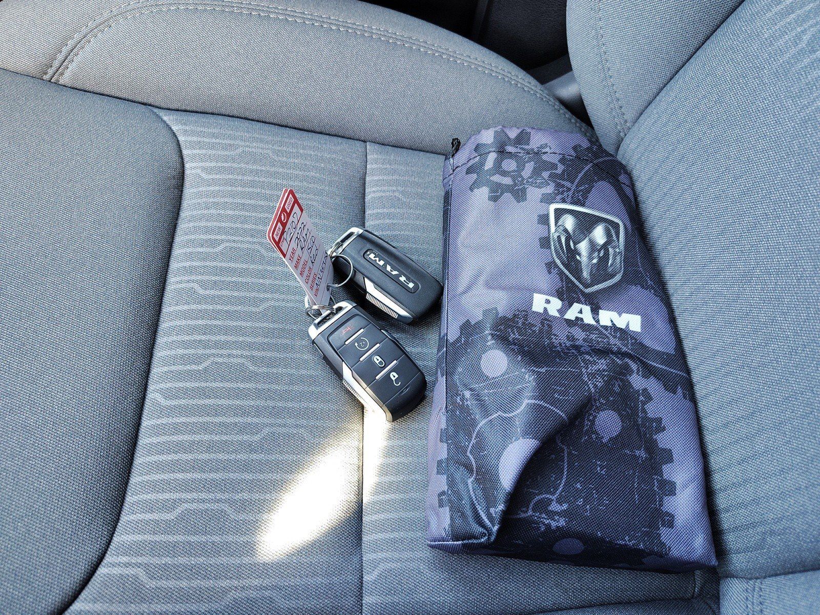 Used 2022 RAM 1500 Big Horn AWD/4WD image 20