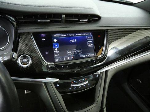Used 2022 Cadillac XT6 Sport image 18
