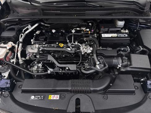 Used 2021 Toyota Corolla SE w/ SE Premium Package FWD image 5