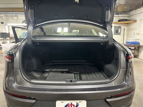 Used 2024 Toyota Crown Platinum image 27