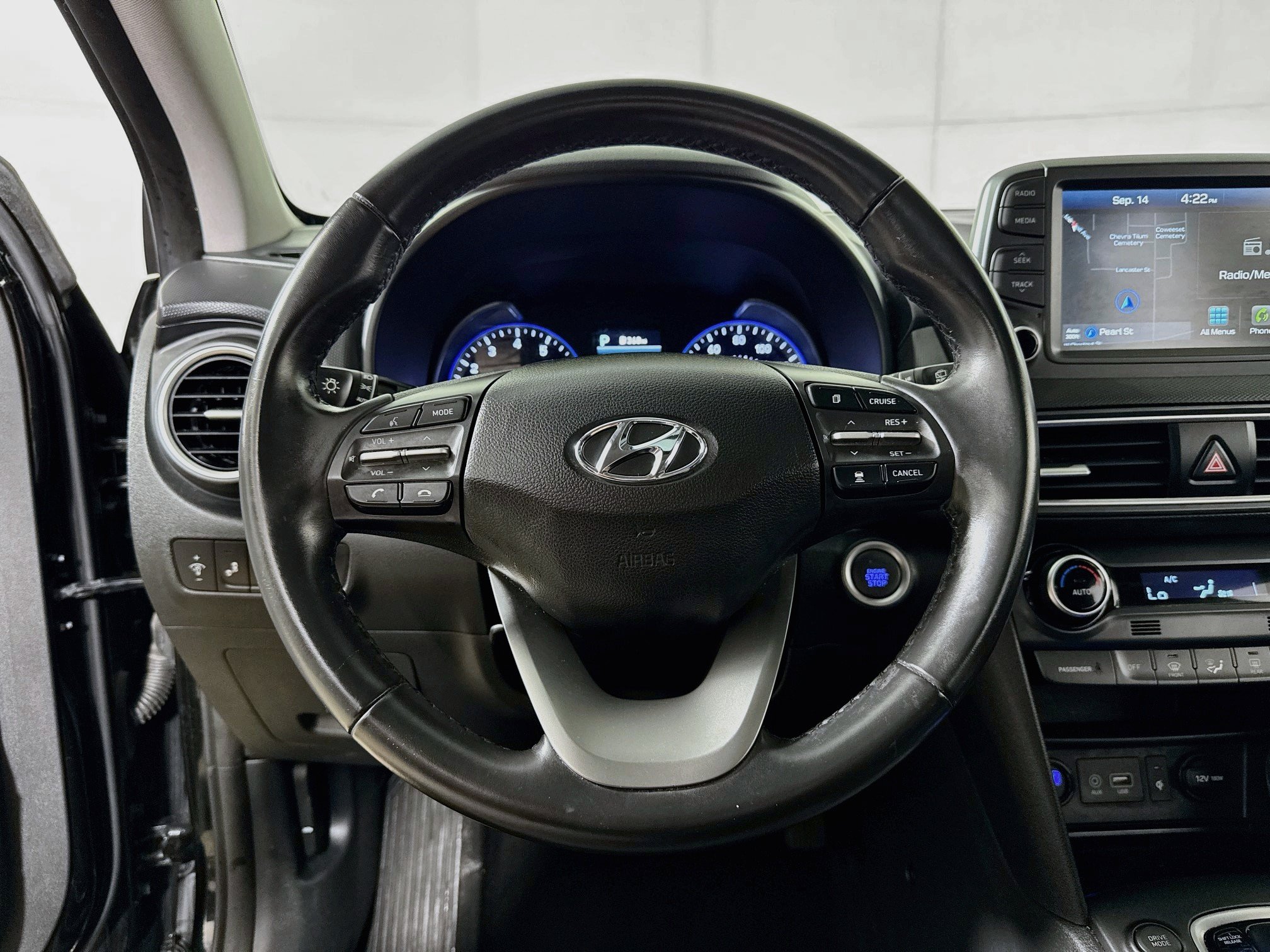 Used 2021 Hyundai Kona Ultimate AWD/4WD image 17