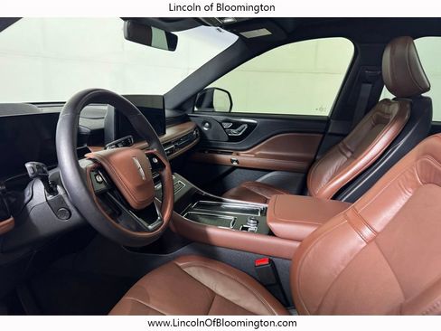 Certified 2025 Lincoln Aviator Reserve w/ Jet Appearance Package AWD/4WD image 35